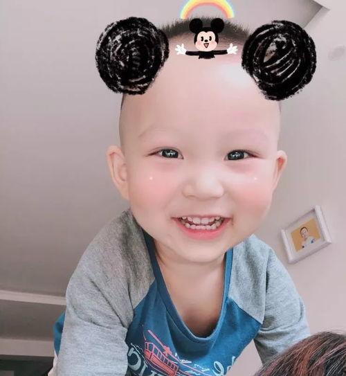 可爱的明星孩子,盘点娱乐圈可爱明星宝宝们的萌趣瞬间”
