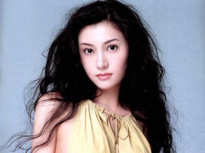 变身女明星小说,变身女明星的璀璨逆袭之路