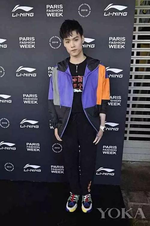 明星配什么文字,璀璨星光下的独特魅力