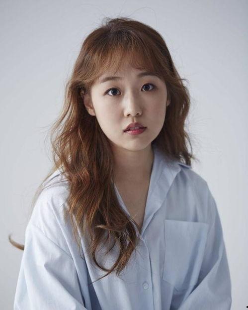 朴 女明星韩国,璀璨星途与魅力人生掠影”