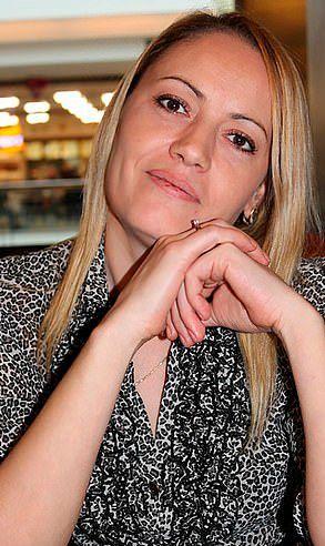 21岁网红被叫妈妈视频,被网友亲切称为“妈妈”引热议