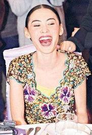 当红明星大笑图片,当红明星爆笑瞬间，欢乐瞬间定格